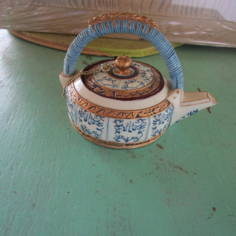 Vintage NINI DECORATIVE MINIATURE TEAPOT BLUE & WHITE GOLDEN TRIM